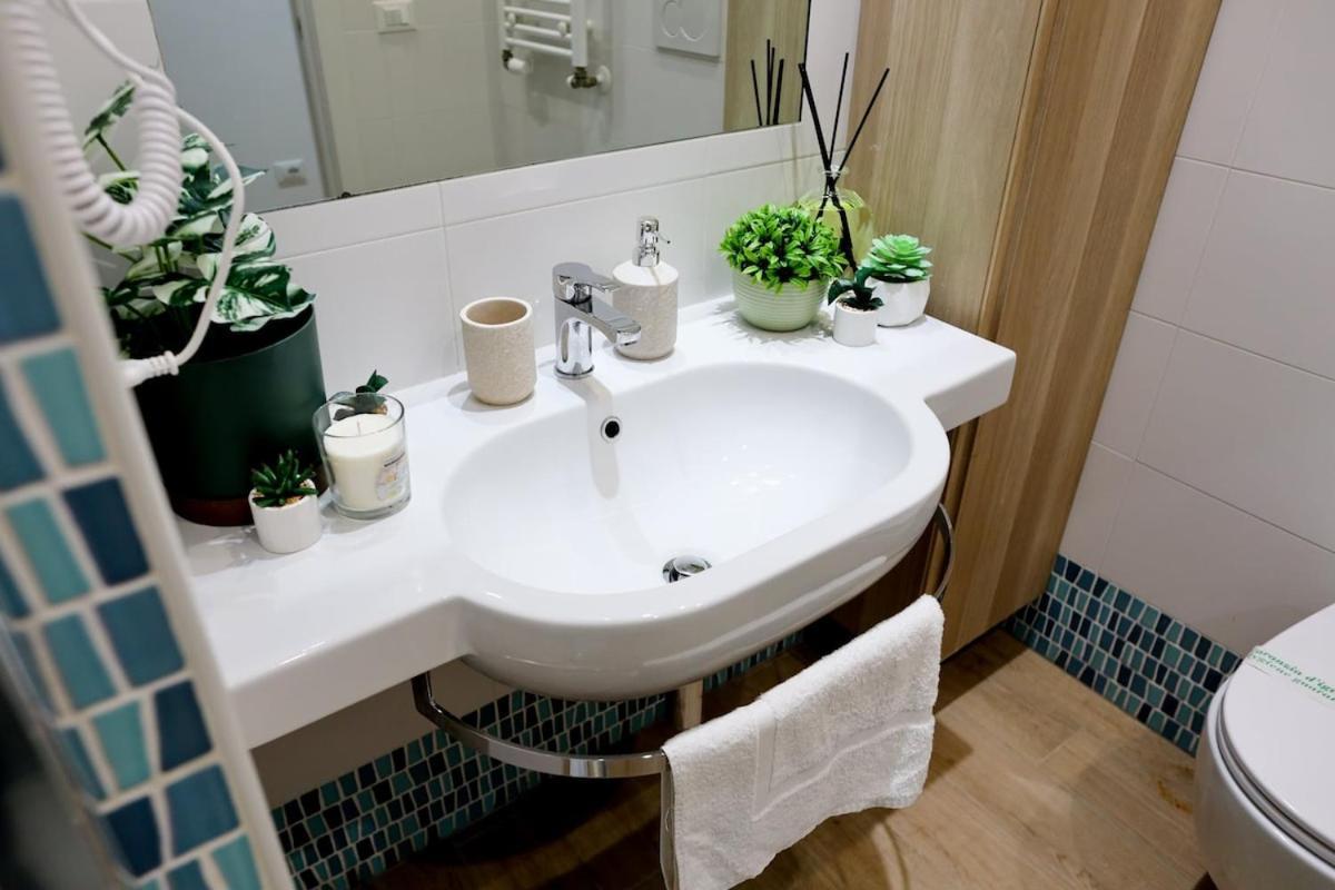 Cozy With Private Patio In Vatican Appiano * Roma
